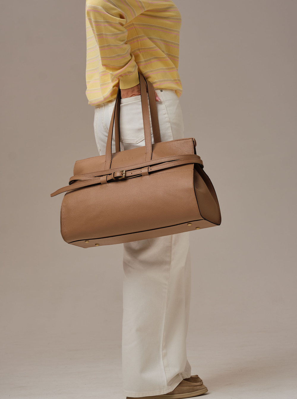 Кожаная сумка Rumi DBR 31152 коричневый капучино