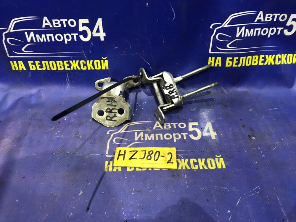 Петля двери задней правой TOYOTA LAND CRUISER 1990