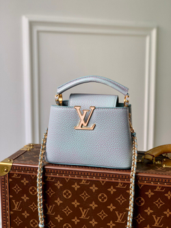 Louis Vuitton Capucines Mini