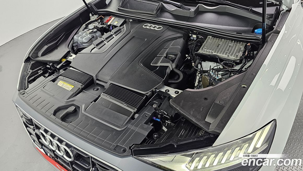Audi Q8 45 TDI Quattro Premium (04.2020)