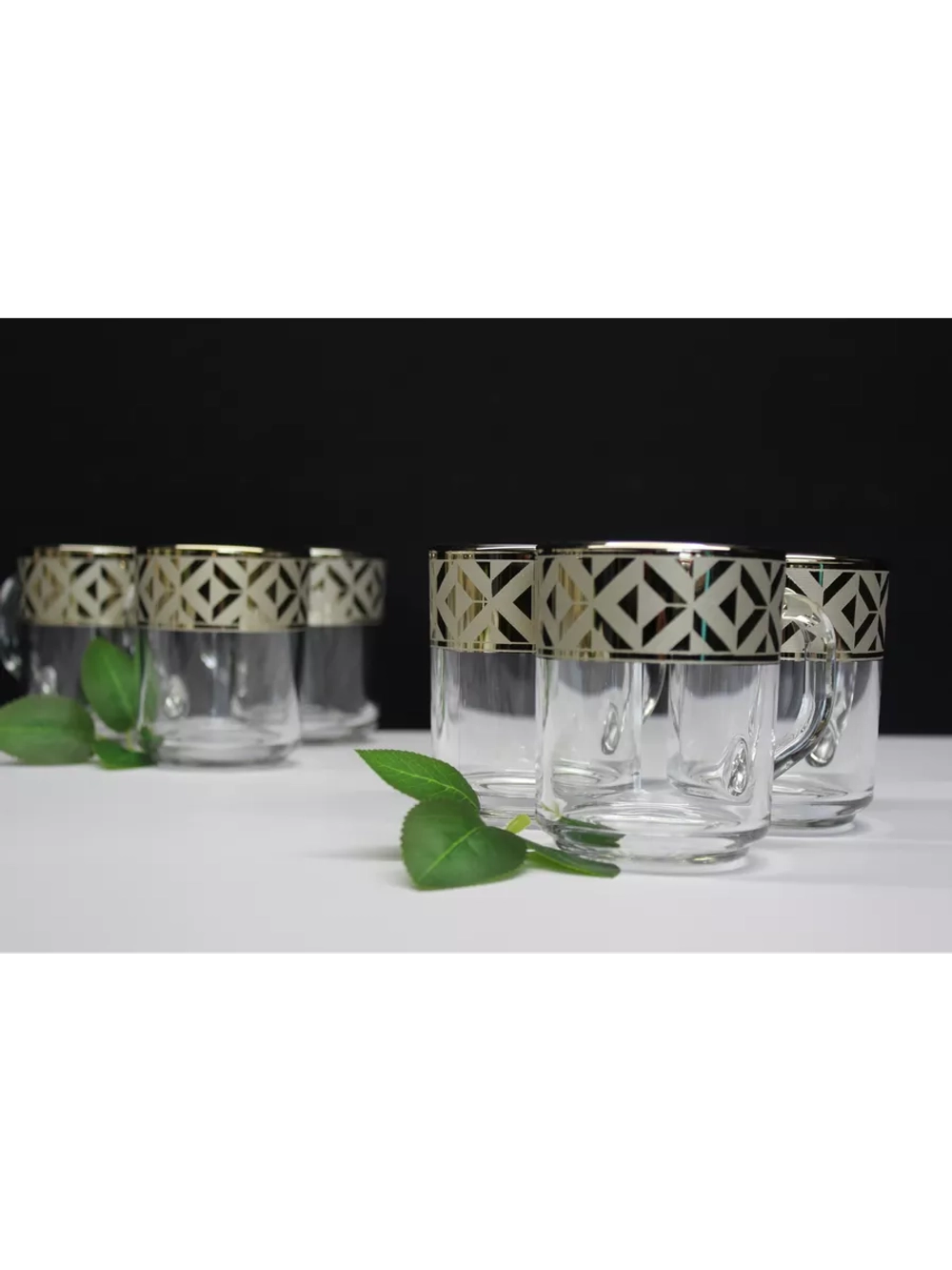 Набор кружек для чая и кофе.