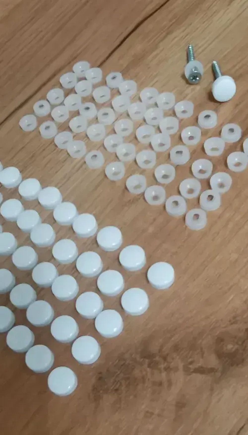 Декоративный колпачок для самореза белый 50 штук