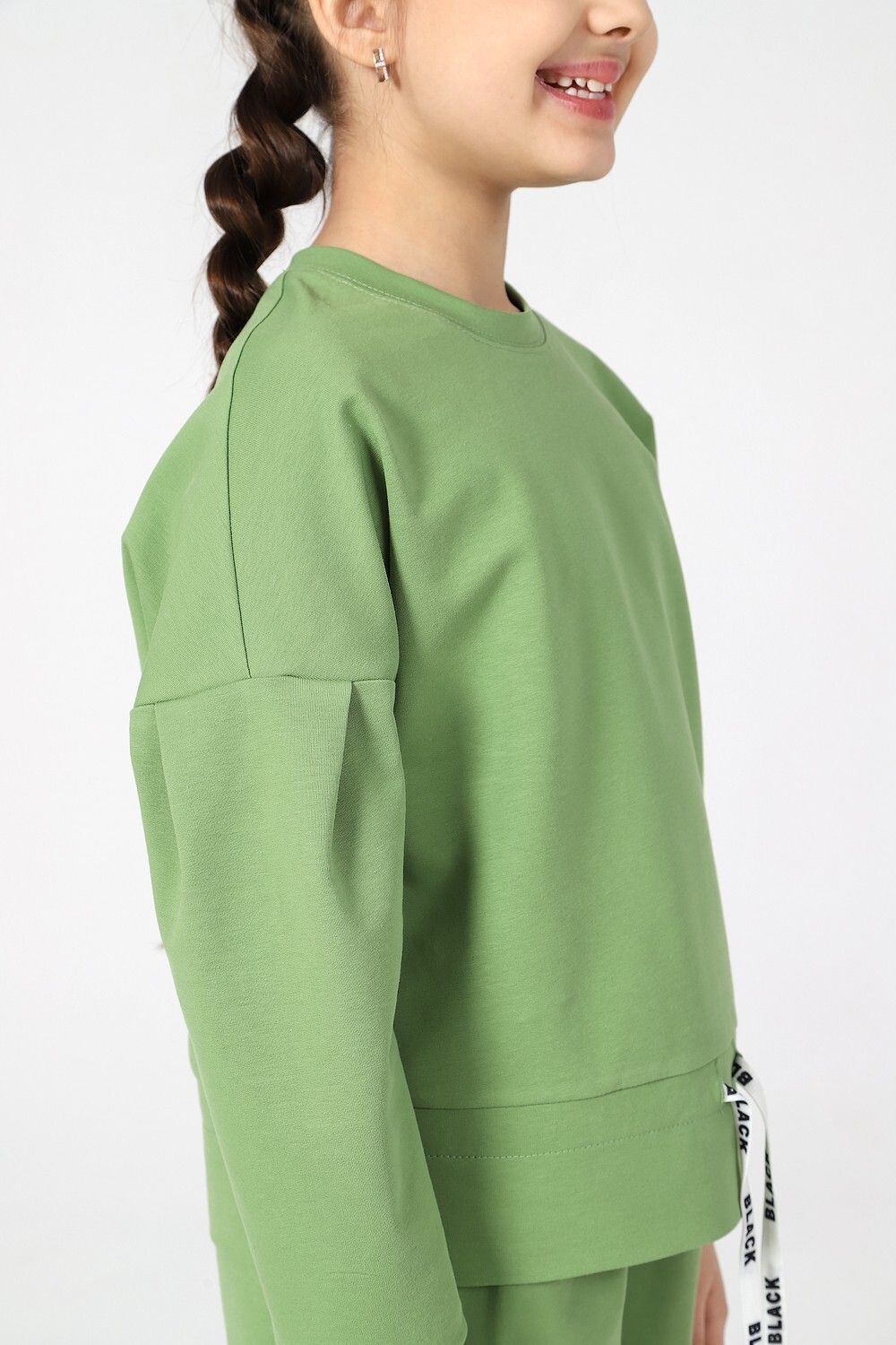 Костюм для девочки Ирма-1 Виотекс ЗЕЛЁНЫЙ