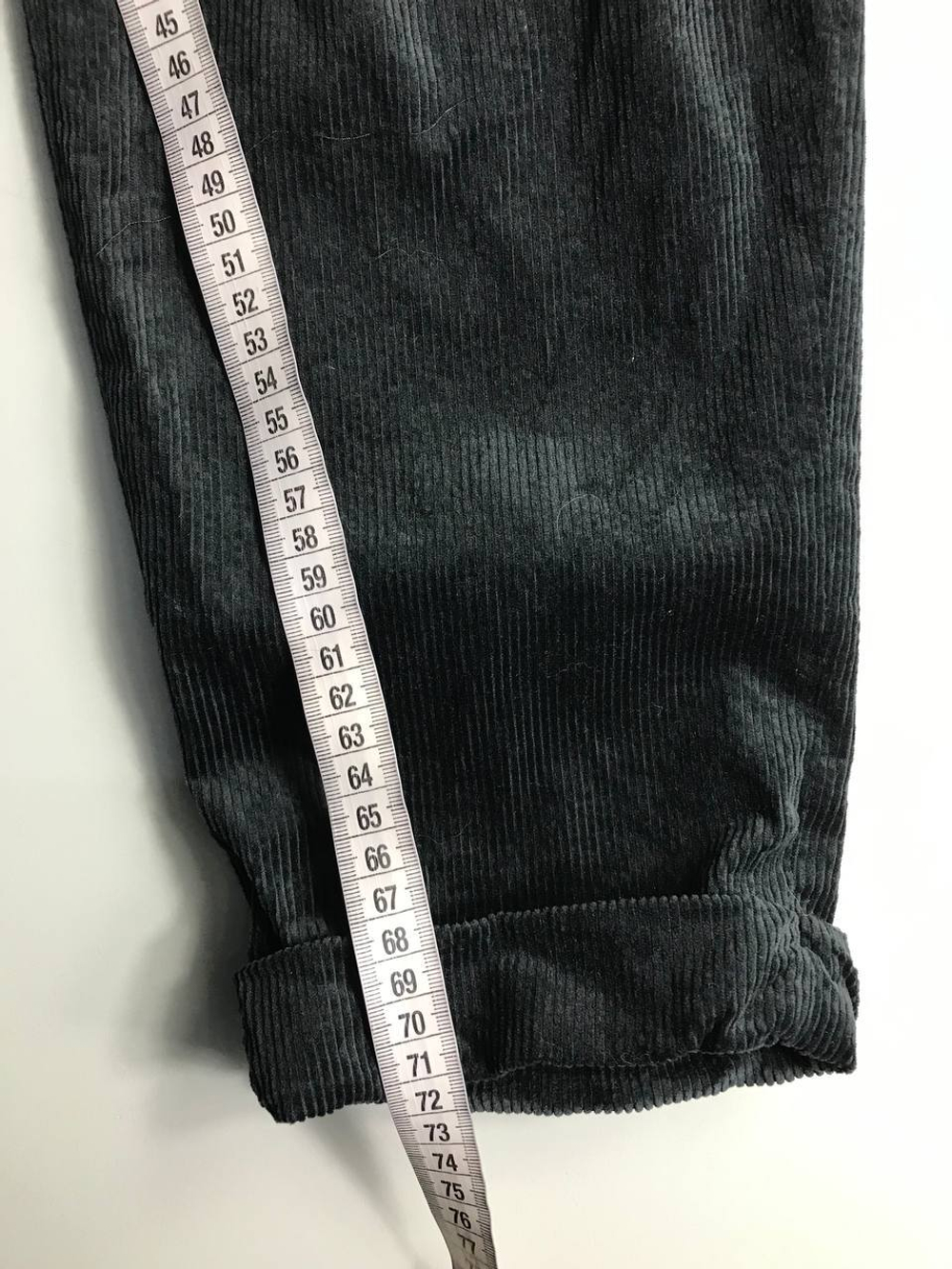 Брюки Massimo Dutti вельветовые, маркировка 38, визуально на 44 размер