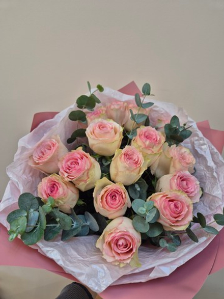 Роза с эвкалиптом букет