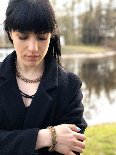 Браслет из бисера "Змейка" 19 см ручной работы с камнем Турмалин