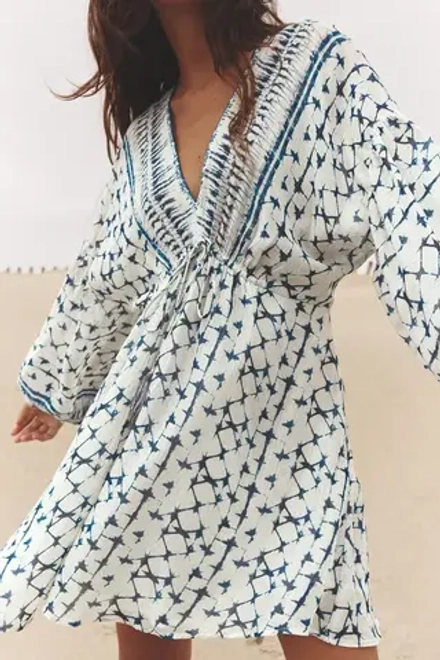 ZARA ПЛАТЬЕ ИЗ ТКАНИ С БЛЕСТЯЩЕЙ НИТЬЮ И ПРИНТОМ, ЭКРЮ