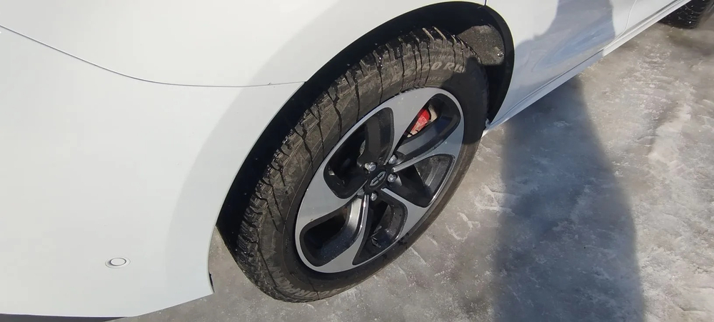 AITO M5 PHEV 1.5 4WD Extended Range Supreme Version