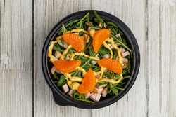 Салат с копченой куриной грудкой банкетный