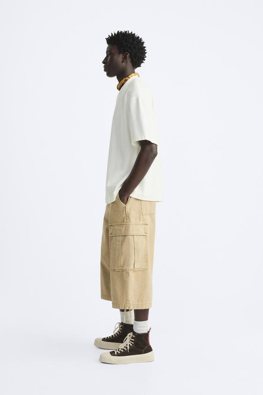 ZARA ФУТБОЛКА ИЗ ТРИКОТАЖА HEAVY WEIGHT С ДЕКОРАТИВНЫМИ ШВАМИ, ЭКРЮ