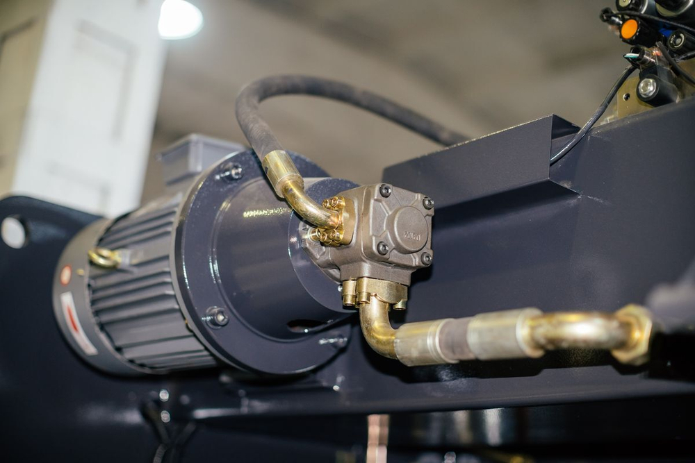 Гидравлический листогибочный пресс B-Power 160/3200