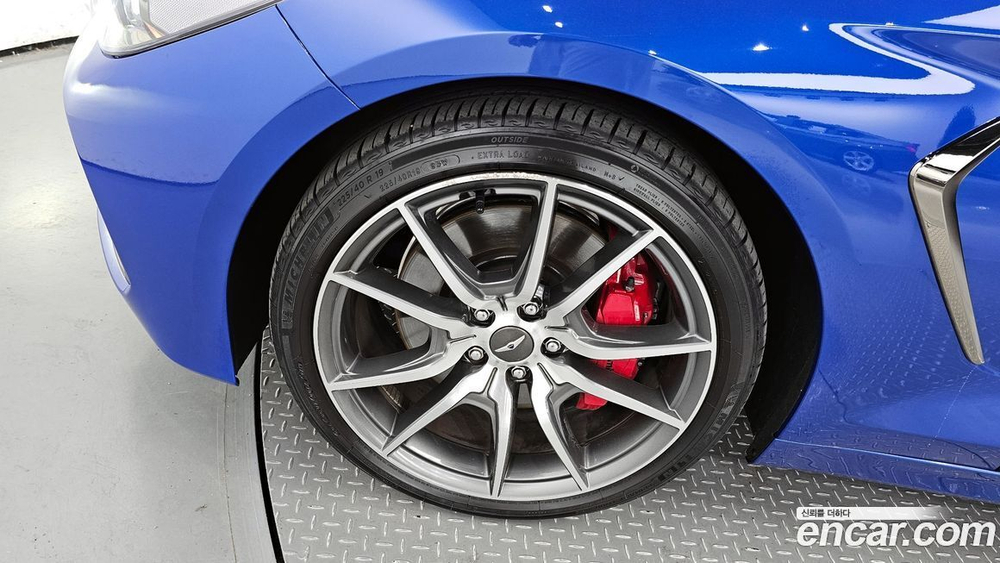 Genesis G70 2.0T (01.2020)