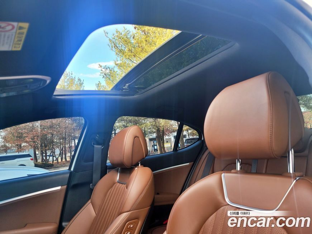 Genesis G70 2.0T AWD (12.2019)