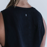 Майка NOBULL черная короткая