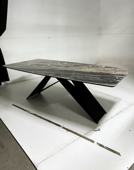 Стол М-City DISAUR Марсель 220 Риттер (Ritcher Dove Amadeus), керамика, Черный каркас