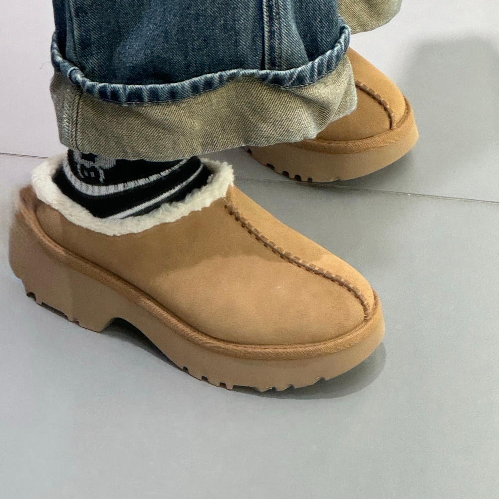 UGG New Heights Cozy Clog