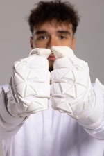 Вратарские перчатки Football Masters Invictus X Pro - белый