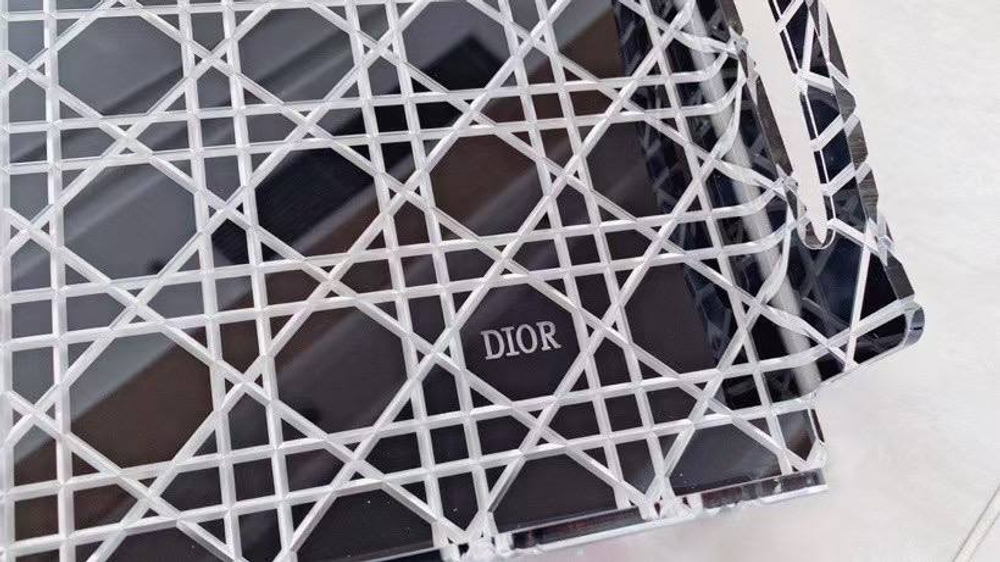 Поднос Dior