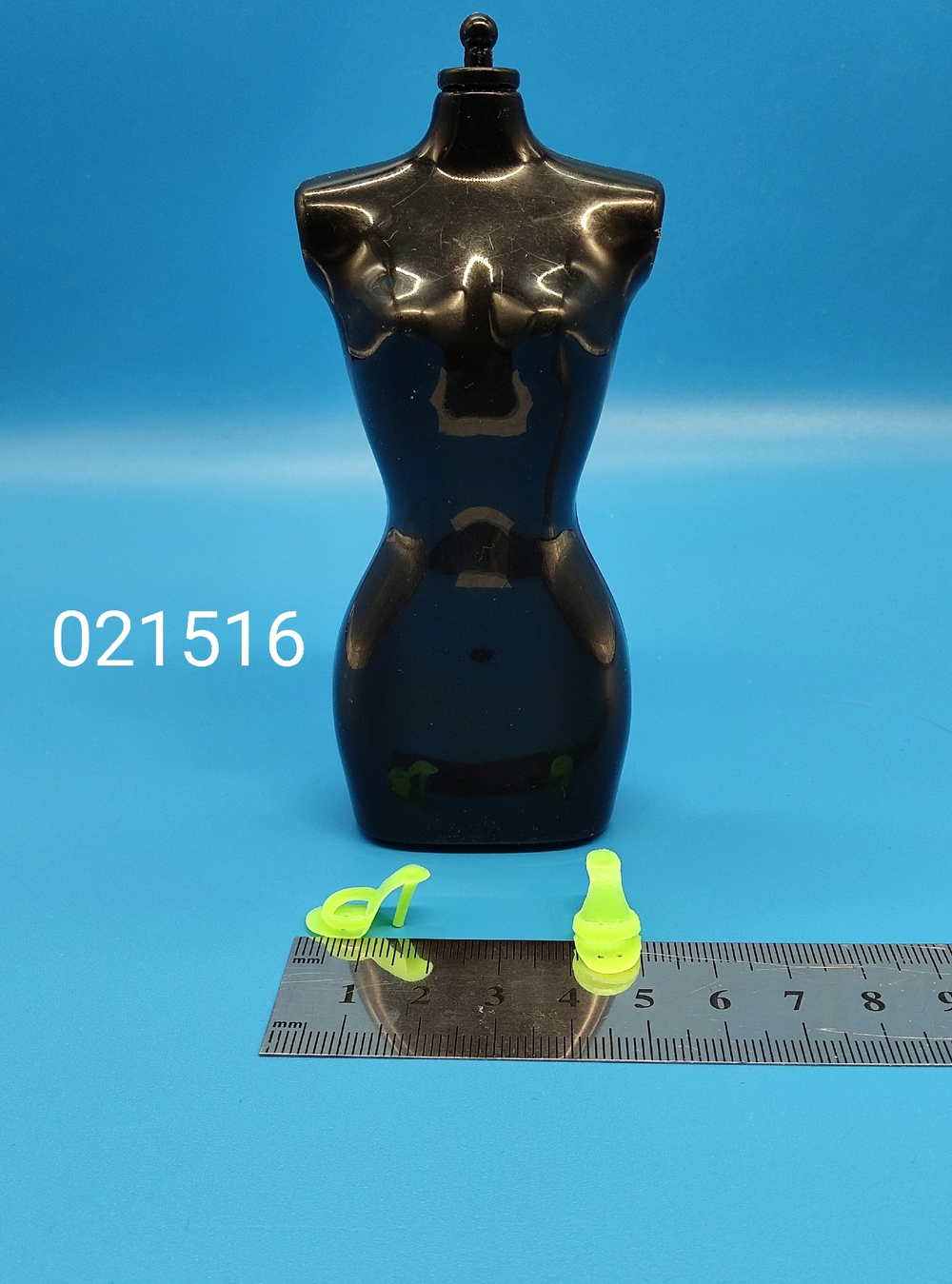 Обувь для куклы Барби винтаж 021516