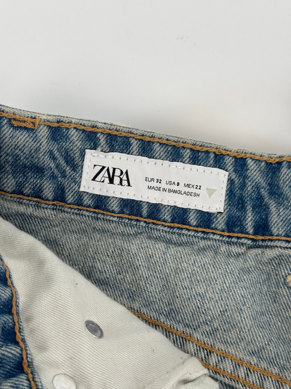 Шорты Zara