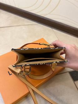Сумка Louis Vuitton