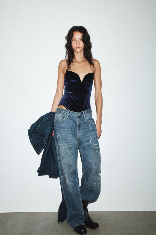 ZARA БАРХАТНОЕ БОДИ НА БРЕТЕЛЯХ, МОРСКОЙ СИНИЙ