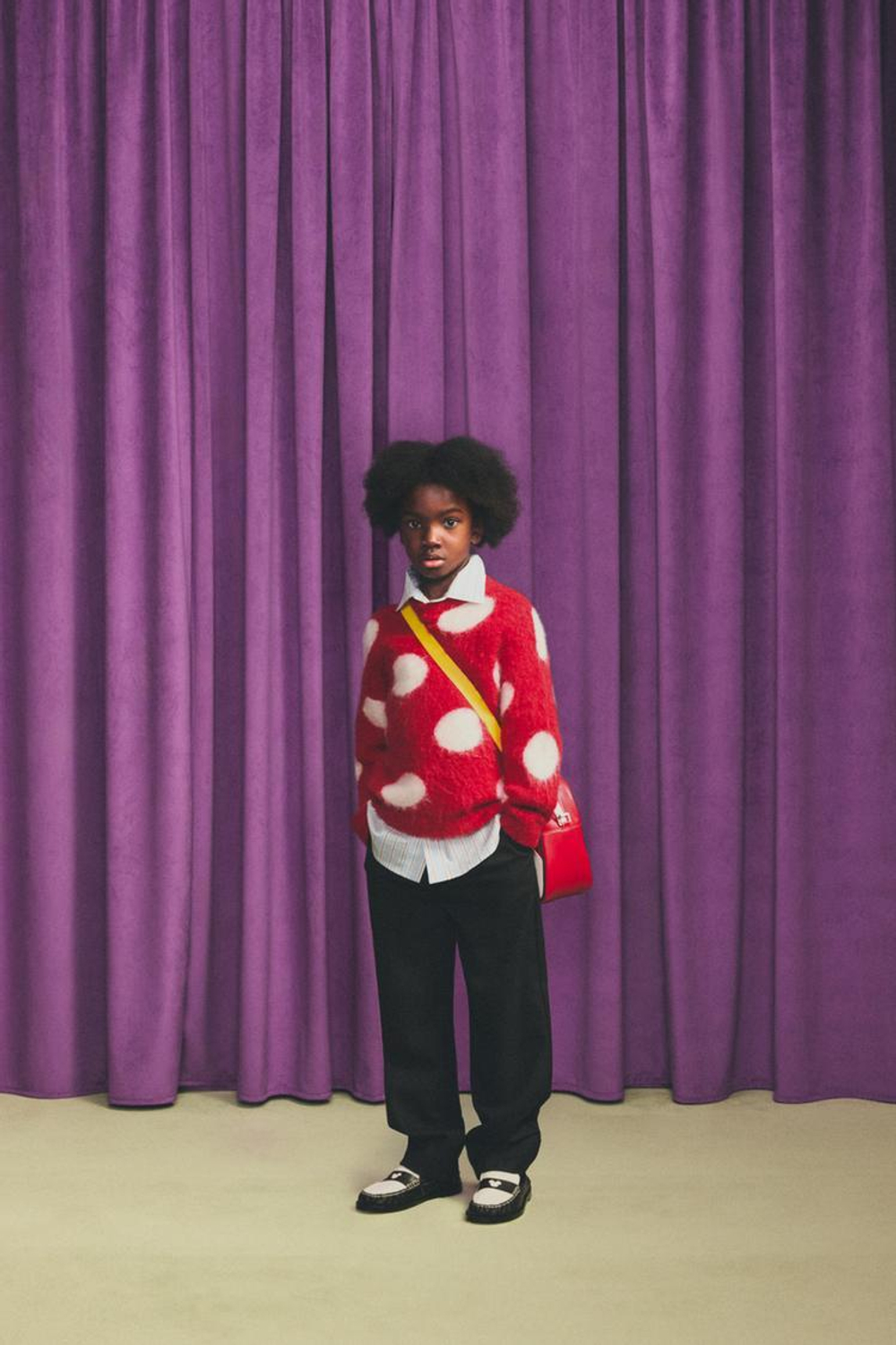 ZARA X DISNEY БРЮКИ ОТ КОСТЮМА С ЗАПЛАТКОЙ MICKEY MOUSE, ЧЕРНЫЙ