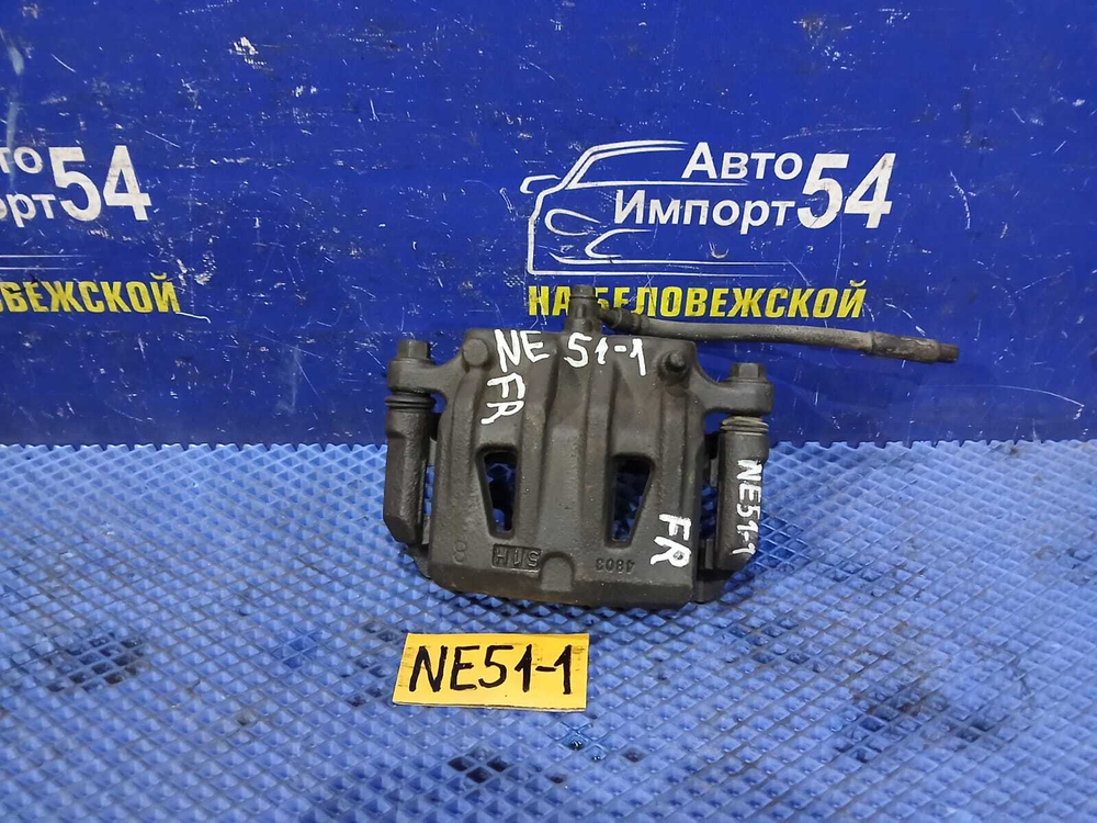 Суппорт тормозной передний правый NISSAN ELGRAND 2005