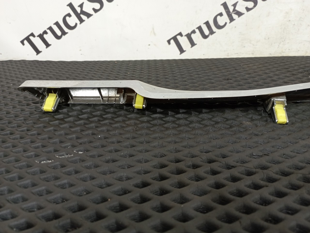 Молдинг торпедо 2023 г.