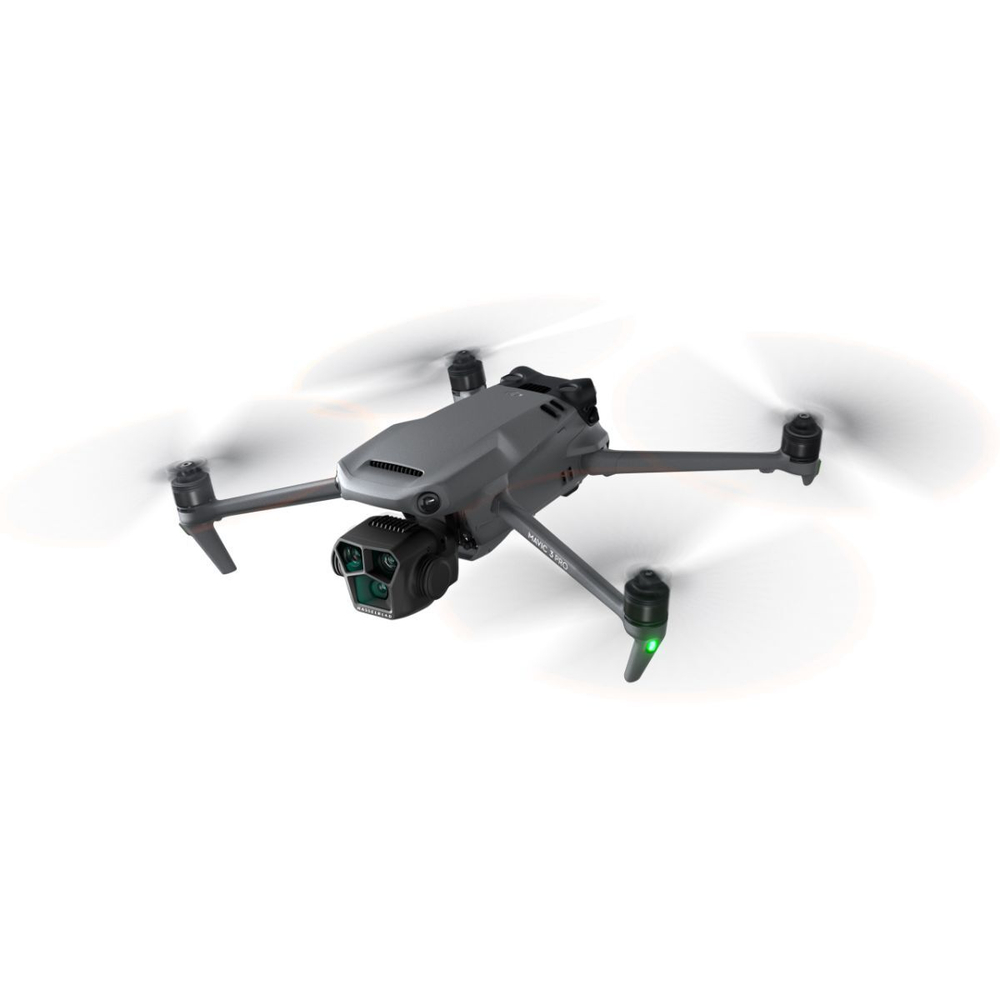 Квадрокоптер DJI Mavic 3 Pro Fly More Combo (DJI RC)