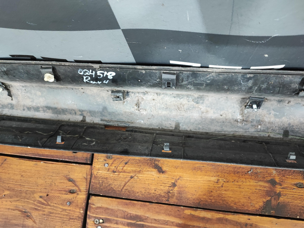 Накладка двери передней правой RAV4 IV (XA40) 12-15 Б/У Оригинал 7507342010