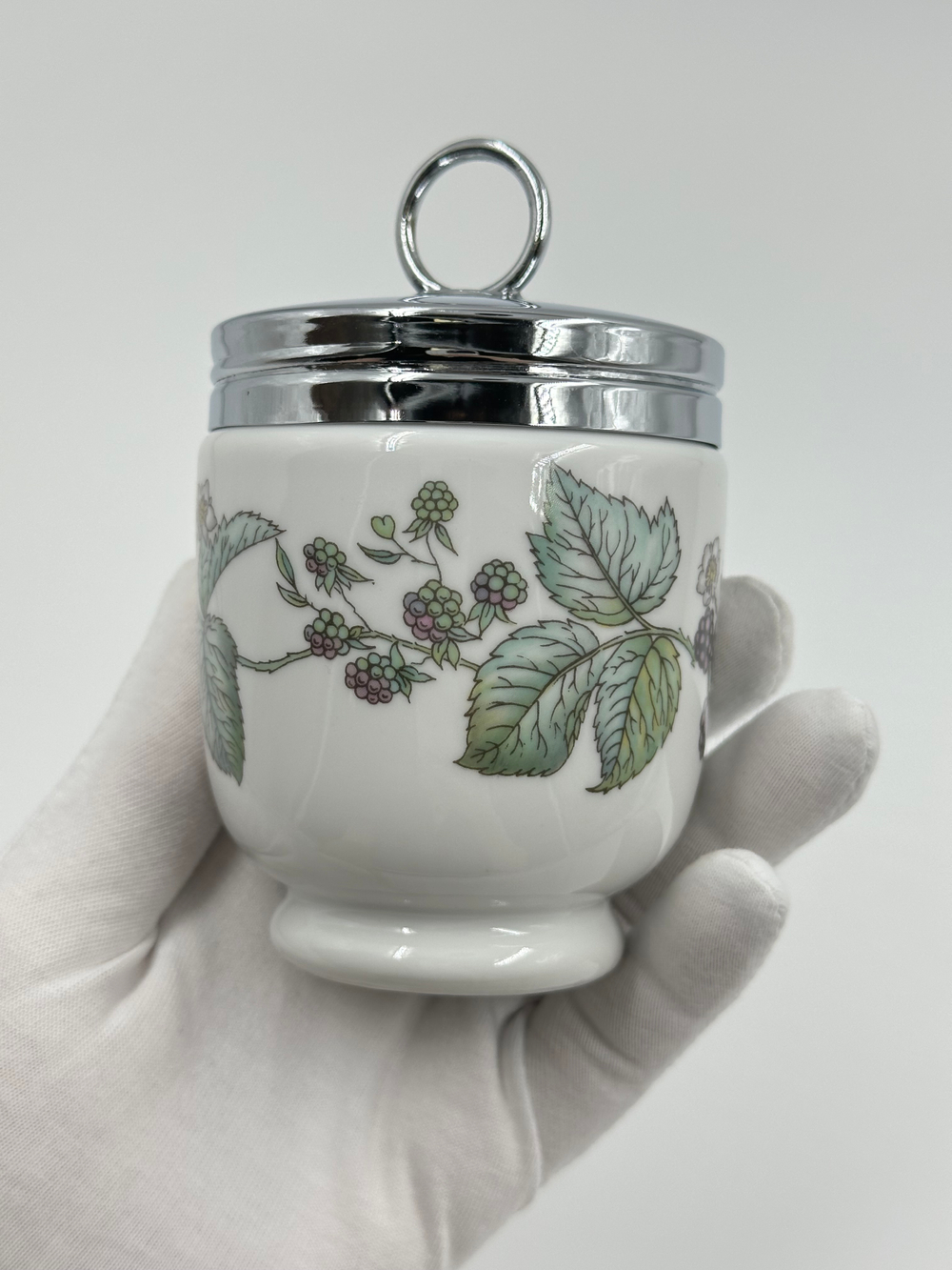 Кодлер на 2 яйца Royal Worcester, Lavinia