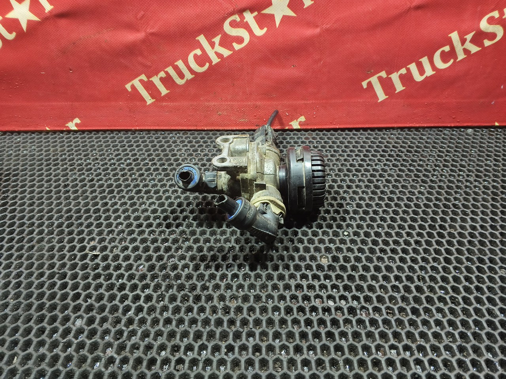 Клапан выпускной