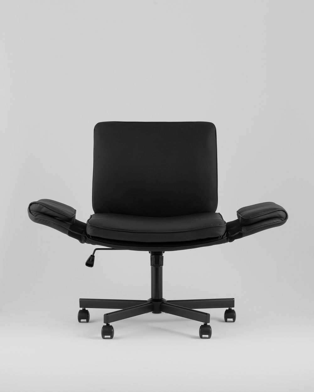 Кресло офисное TopChairs Foldo с откидными подлокотниками черное