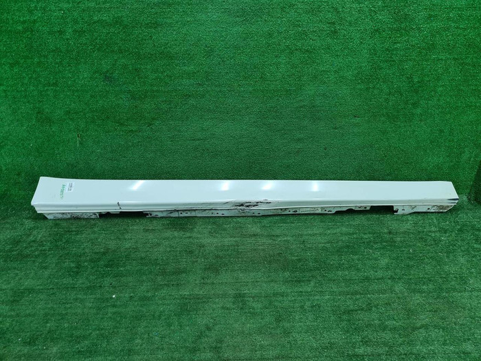 Накладка порога правая BMW 3er F30 (2011-2020)