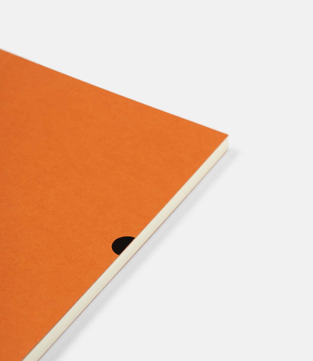 Mark+Fold Plain Notebook — линованный блокнот А5: оранжевый