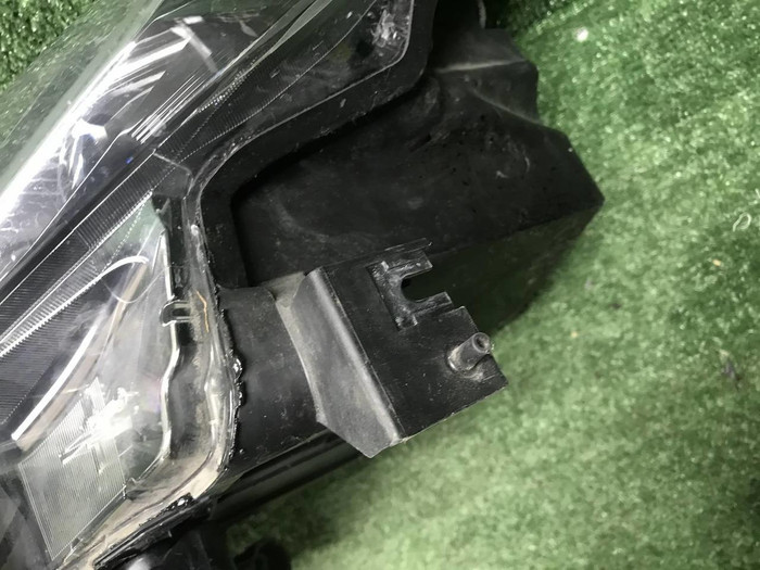 Фара левая Nissan X-Trail T32 (17-22) LED