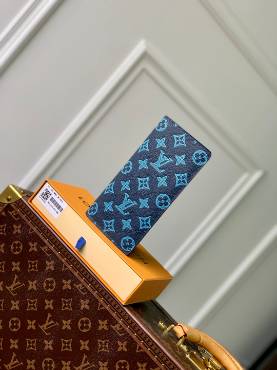 Louis Vuitton Brazza Wallet
