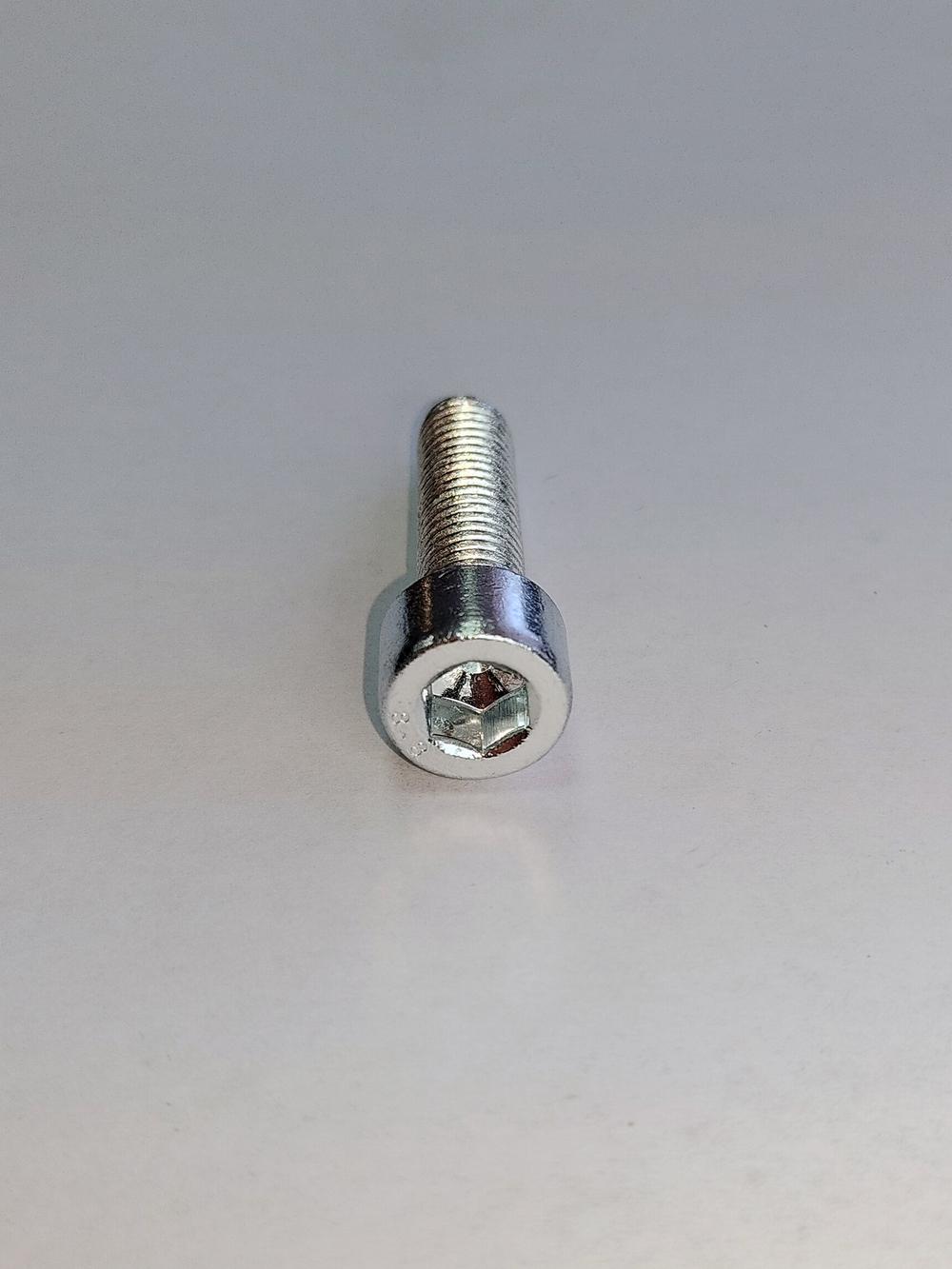 10х35 ОЦ. Винт П/Р с внут.шестигр. к.п.8.8 DIN912 (100 шт)