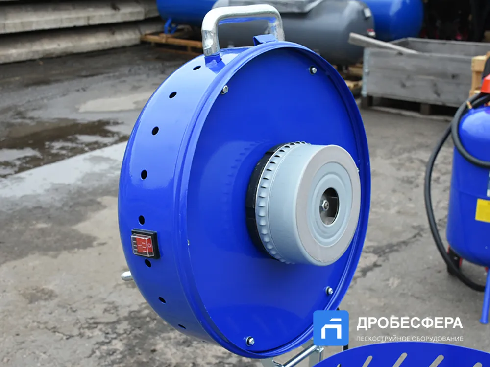 Пескоструйный аппарат беспылевой с рекуператором 106л AE&T T06528