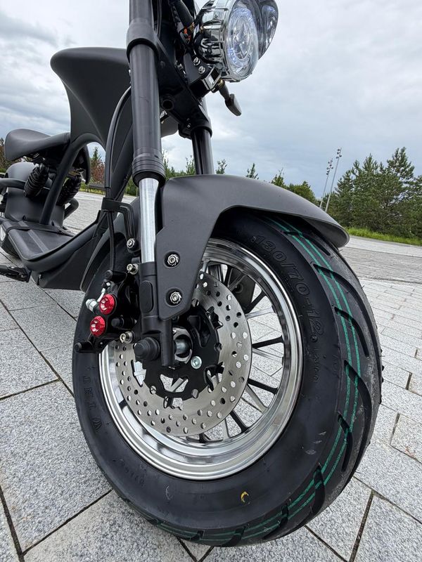 Электроскутер Mangosteen M1P 60V2000W30A (В НАЛИЧИИ)