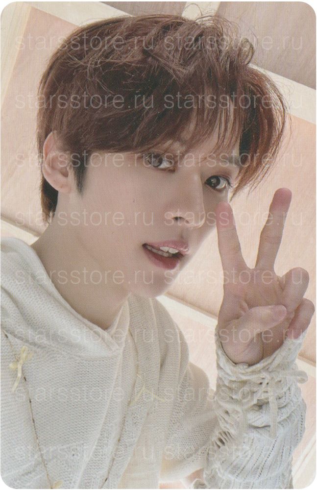 Фотокарта Lee Know STRAY KIDS - ROCK-STAR (MMT) Фотокарта Lee Know STRAY KIDS - ROCK-STAR (MMT)