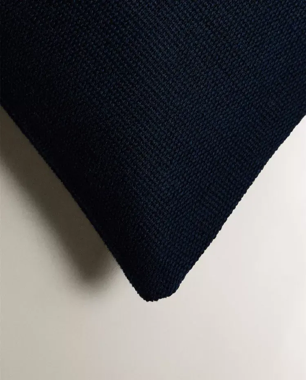 ZARA HOME ОДНОТОННЫЙ ЧЕХОЛ НА ПОДУШКУ, СИНИЙ