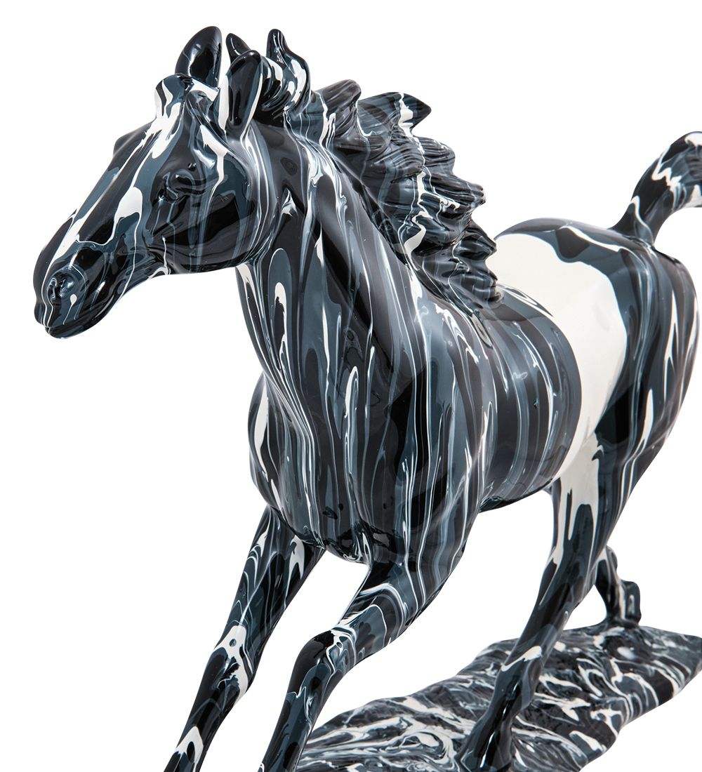 BMB-122 Фигура «Лошадь Мисти»