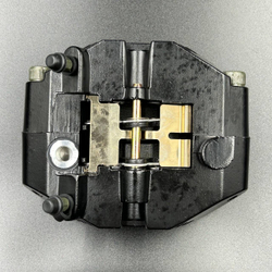 Задний тормозной суппорт в сборе Yamaha Grizzly 660 (ZIBO)