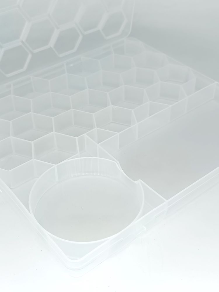 Контейнер для бисера, р. 20х18х1,7 см