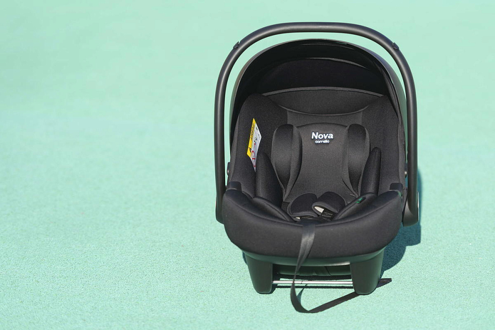 Коляска Carrello Alfa CRL-6522 2025 Nova DK791 Black Line с базой Isofix 4 в 1 Meadow Green