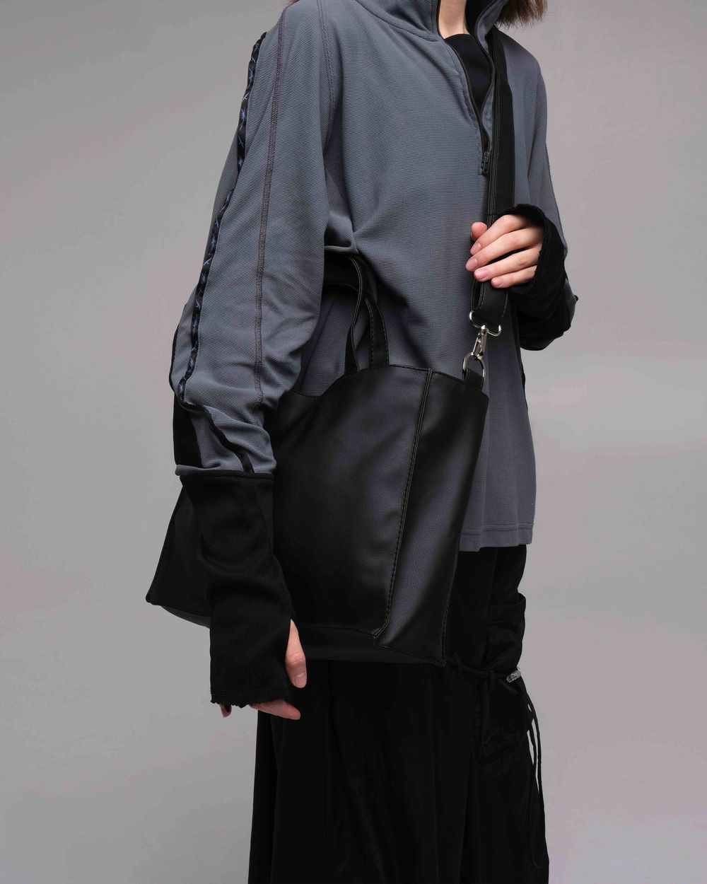 Сумка Kazyrnaya Тоут Stone черная