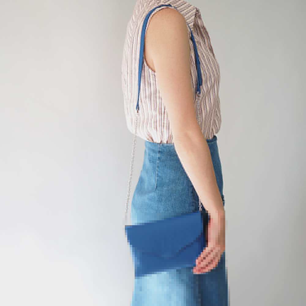 Сумка-клатч Florette из кожи теленка, синего цвета