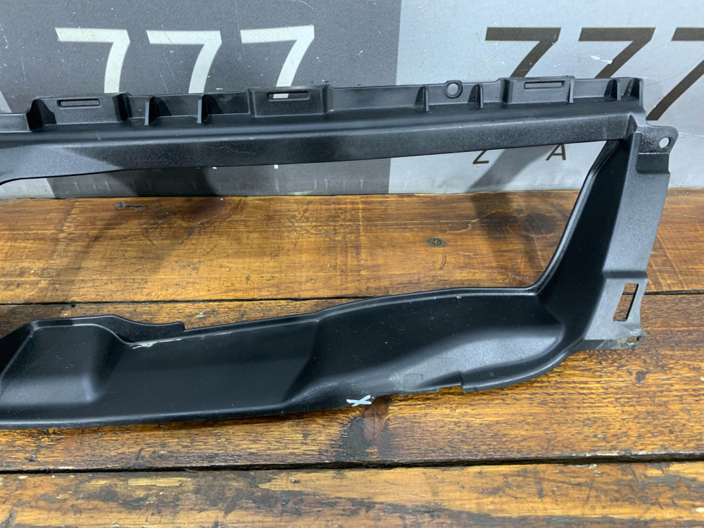 Кронштейн решетки радиатора Suzuki Grand Vitara 2 (JT) 05-15 Б/У Оригинал 7174365J00